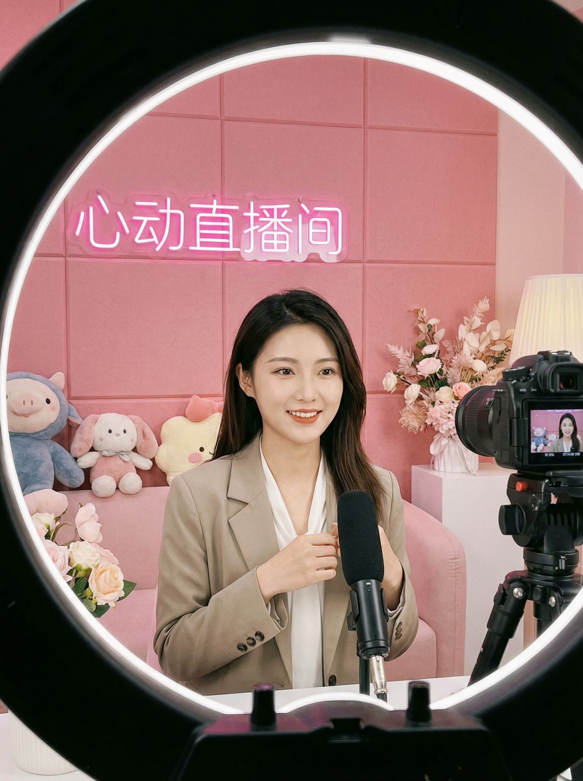 反差美女直播视频